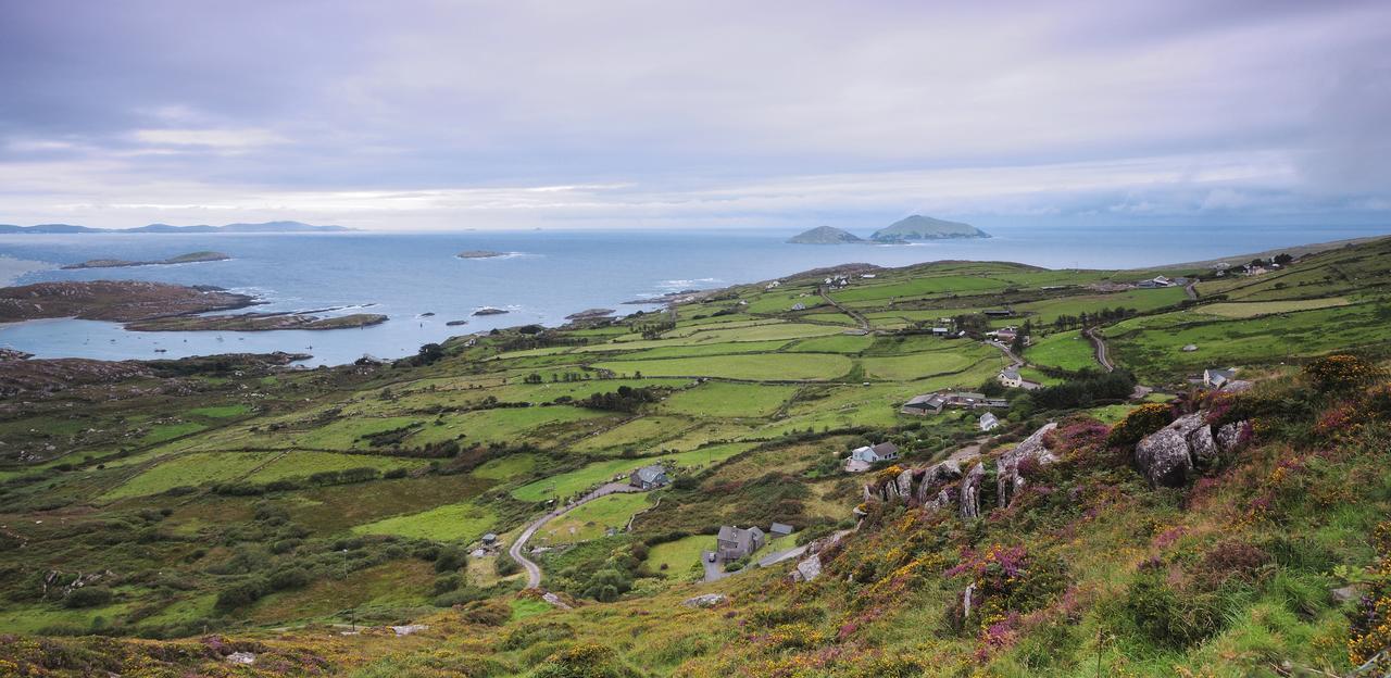 Derrynane Hotel & Holiday Homes Caherdaniel Exterior photo